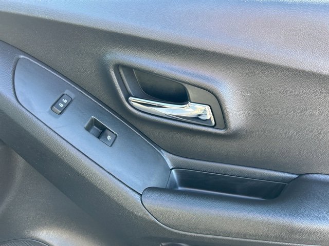 Used 2019 Chevrolet Trax LS image 18