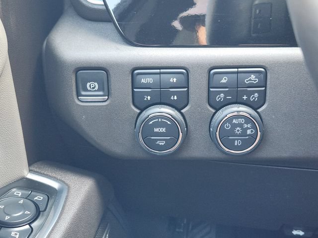 Used 2025 Chevrolet Silverado 1500 LTZ w/ LTZ Convenience Package II AWD/4WD image 24
