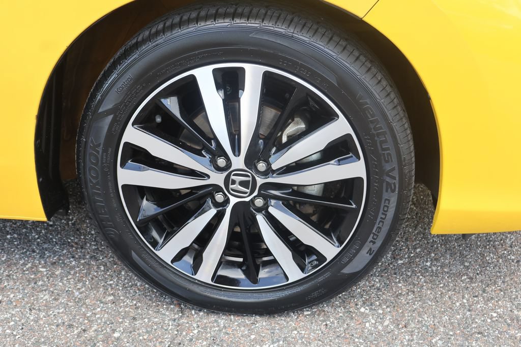 Used 2018 Honda Fit EX image 10