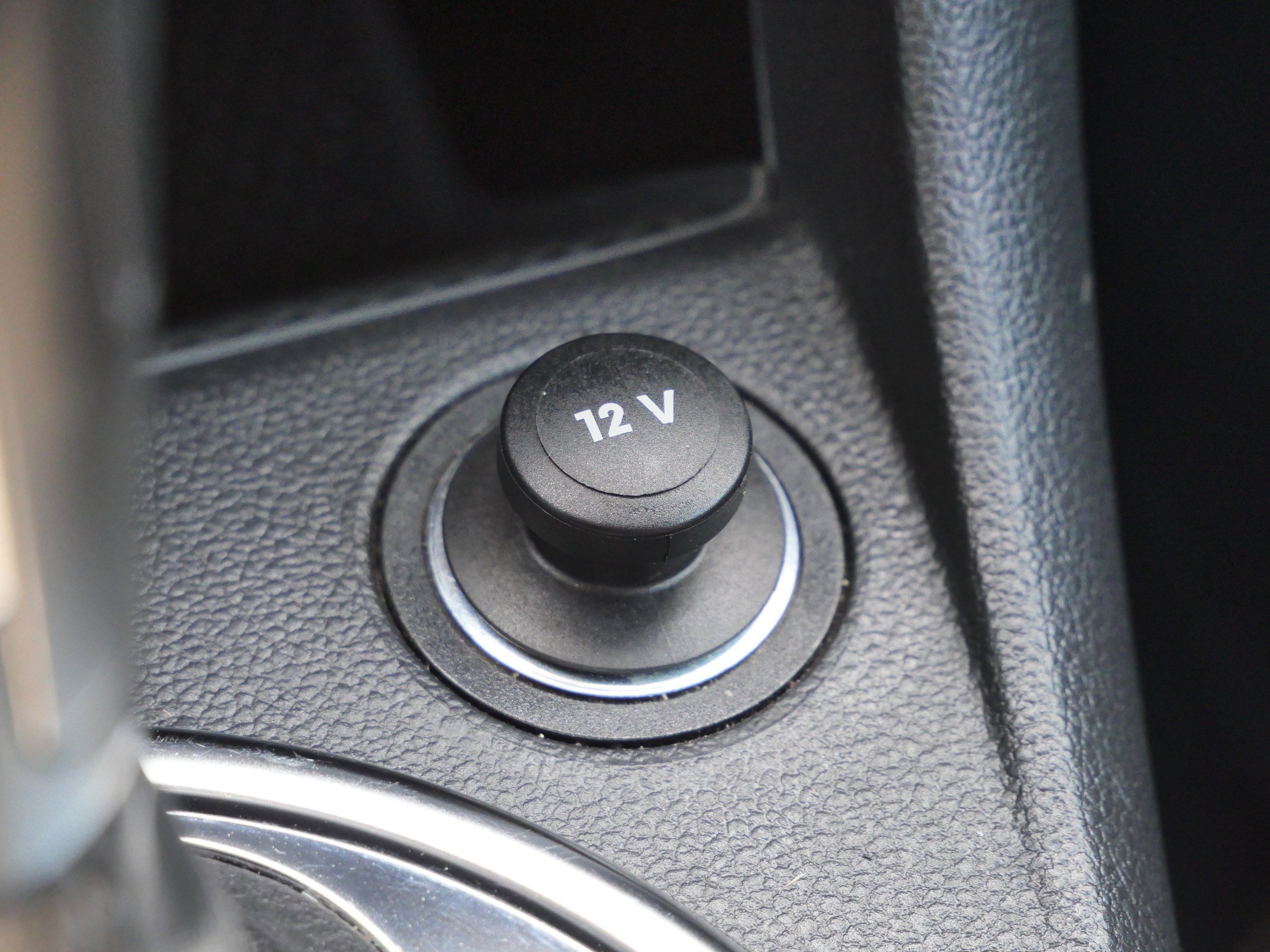 Used 2013 Volkswagen Beetle 2.5 FWD image 30