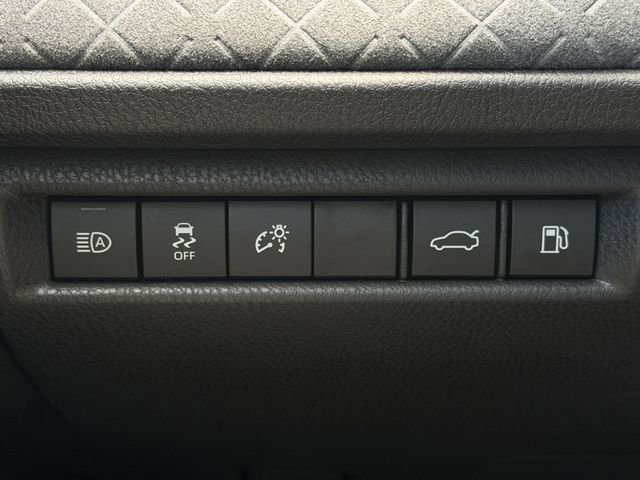 Used 2026 Toyota Camry XLE FWD image 23