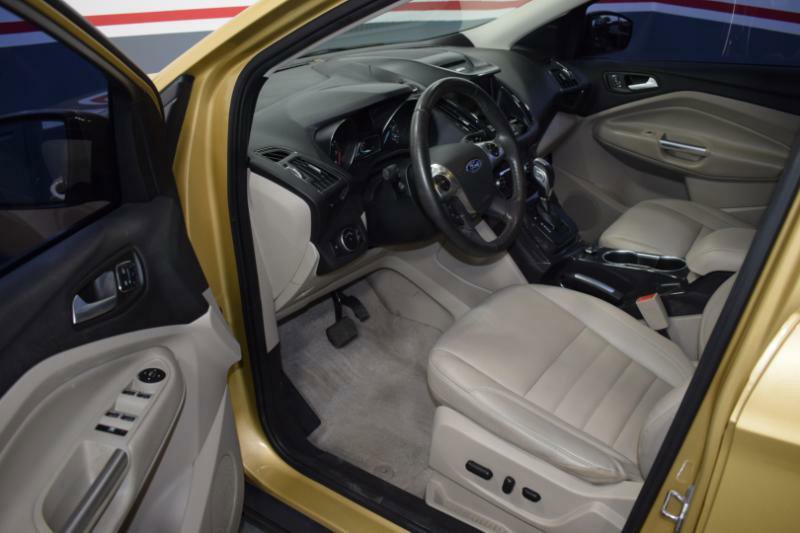 Used 2015 Ford Escape Titanium image 12