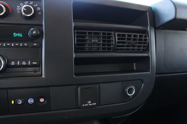 Used 2018 GMC Savana 2500 Extended RWD image 13
