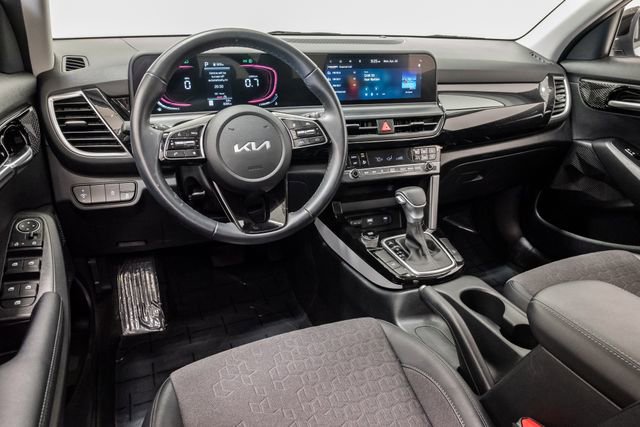 Certified 2025 Kia Seltos S FWD image 7