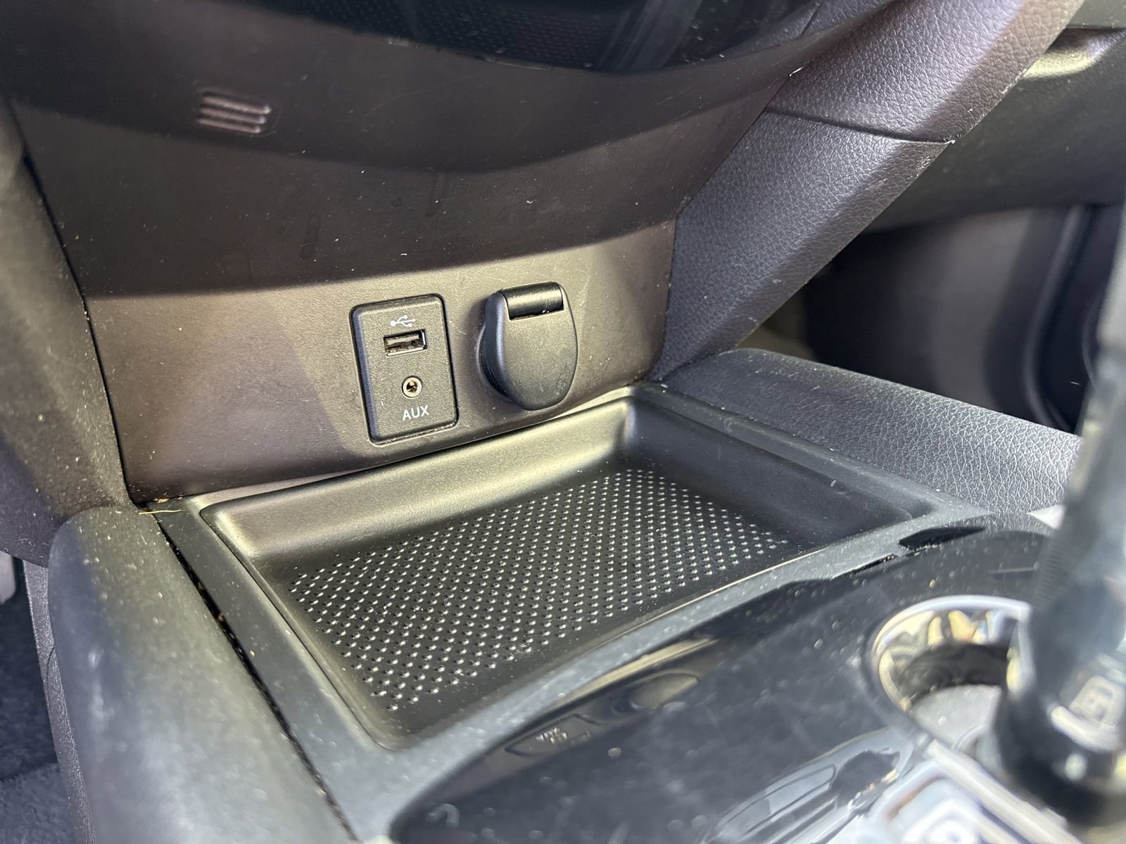 Used 2016 Nissan Rogue SV w/ SV Premium Package AWD/4WD image 23