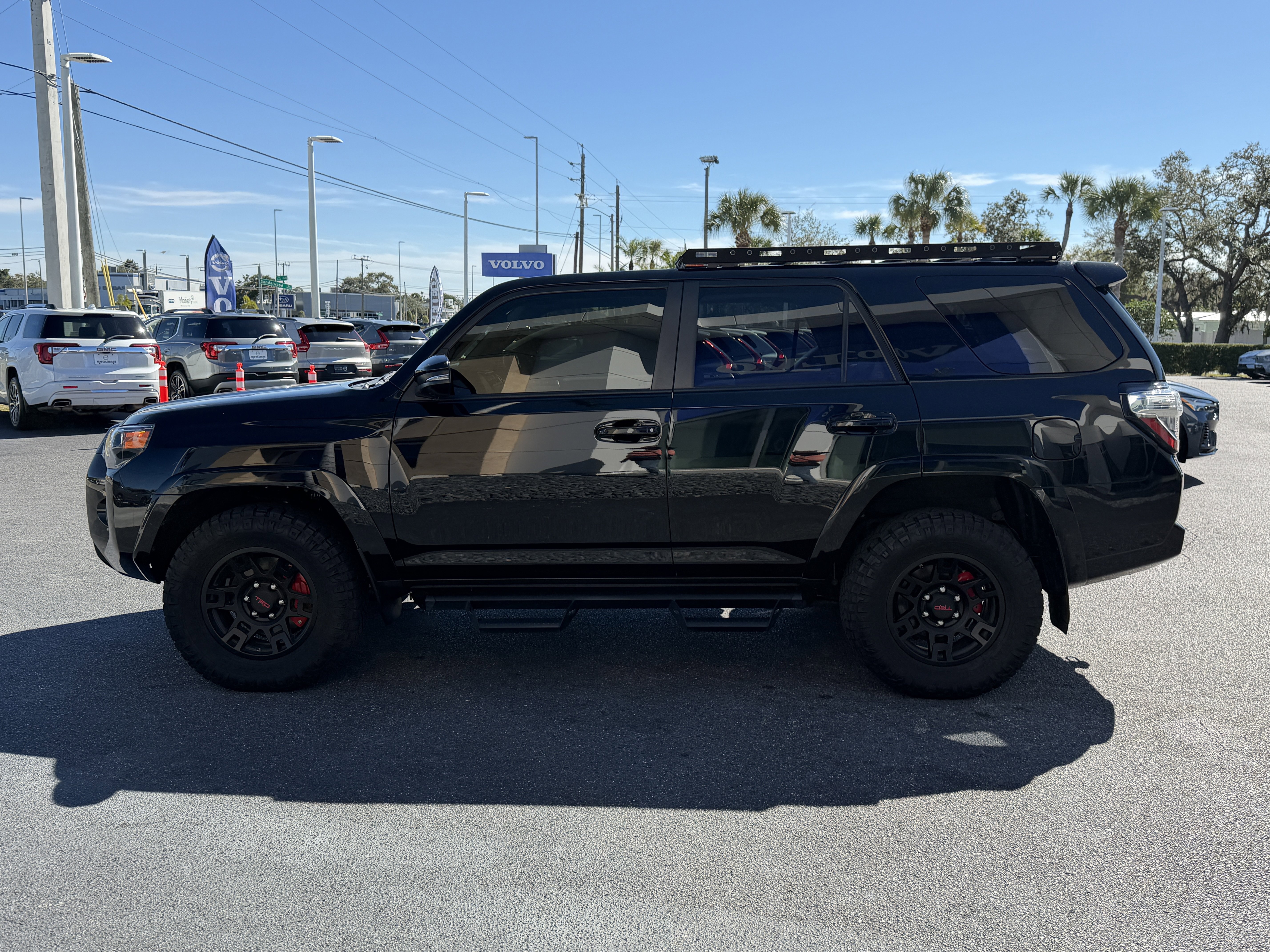 Used 2023 Toyota 4Runner SR5 Premium w/ Moonroof Package image 6