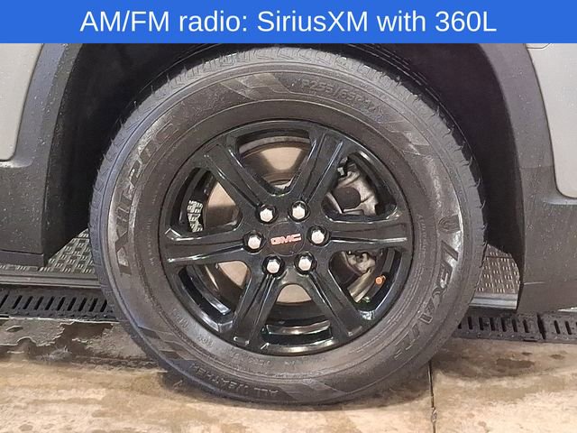 Used 2023 GMC Acadia AT4 w/ Preferred Package image 9