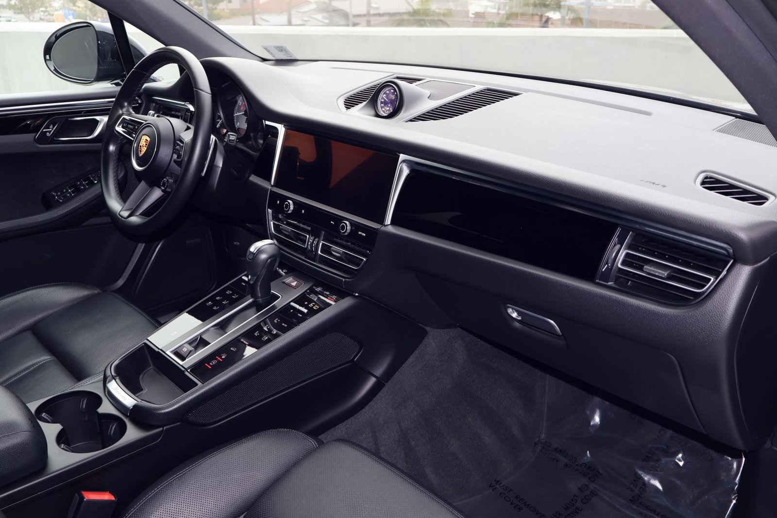 Certified 2022 Porsche Macan S image 26