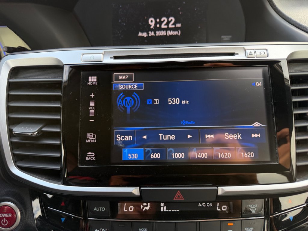 Used 2017 Honda Accord Touring image 23