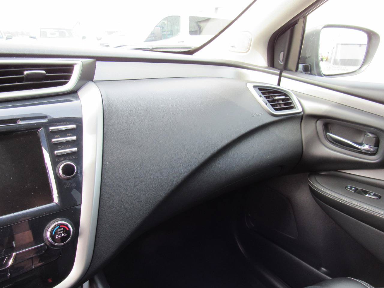 Used 2019 Nissan Murano SL AWD/4WD image 25