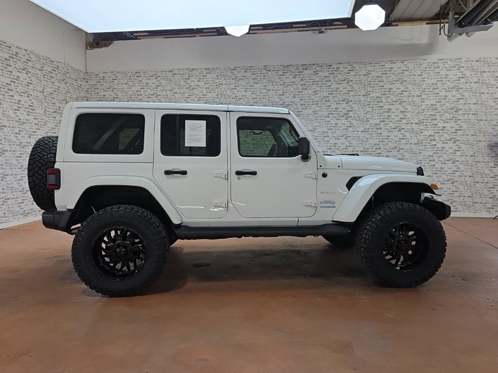 Used 2022 Jeep Wrangler Unlimited Sahara 4xe image 9