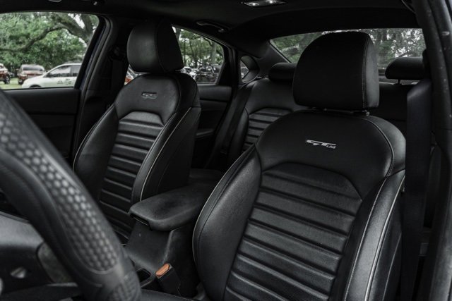 Used 2024 Kia Forte GT-Line w/ GT-Line Premium Package image 9