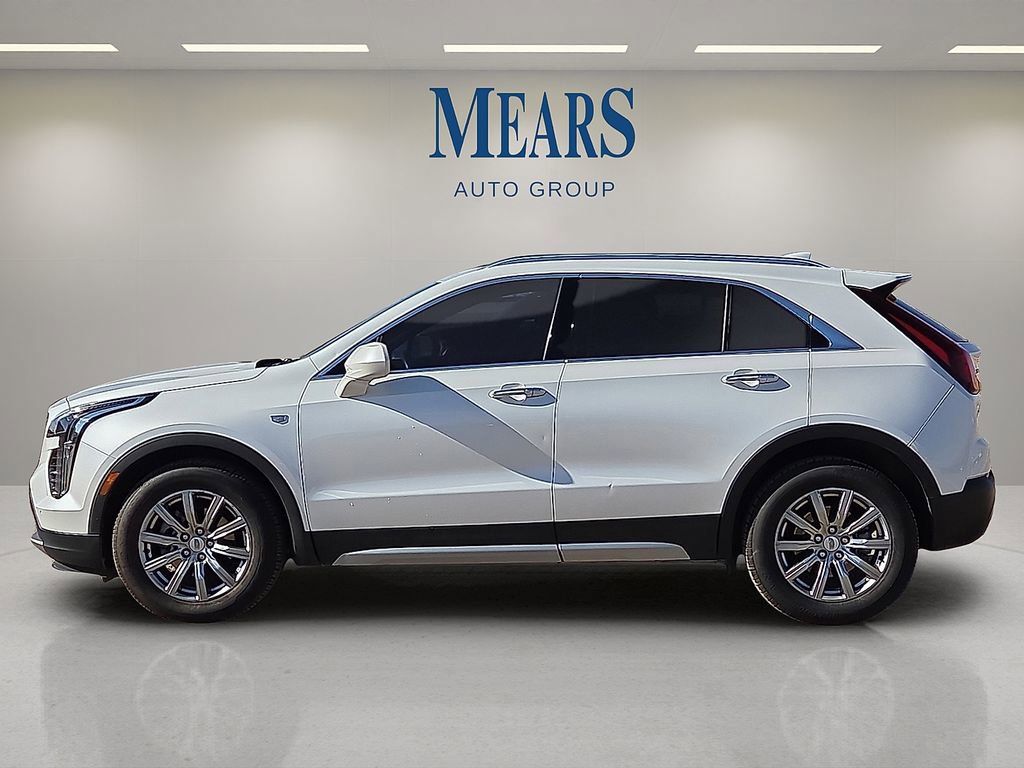 Used 2020 Cadillac XT4 Premium Luxury image 2