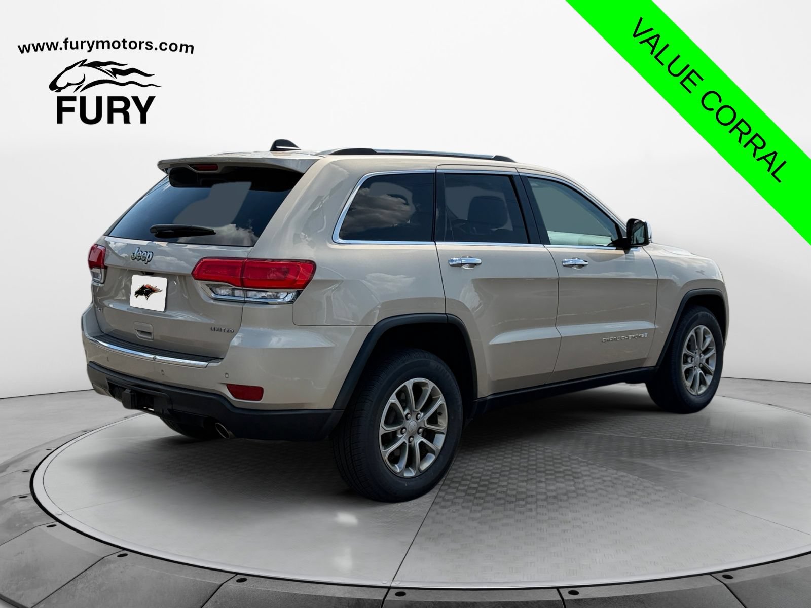 Used 2015 Jeep Grand Cherokee Limited w/ Trailer Tow Group IV AWD/4WD image 3
