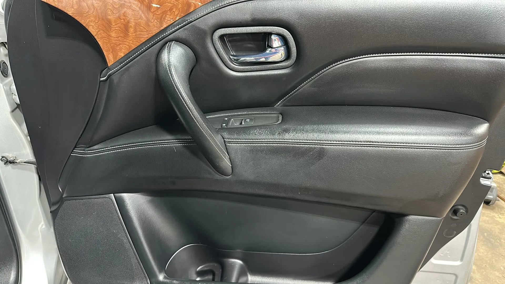 Used 2019 INFINITI QX80 Luxe image 23