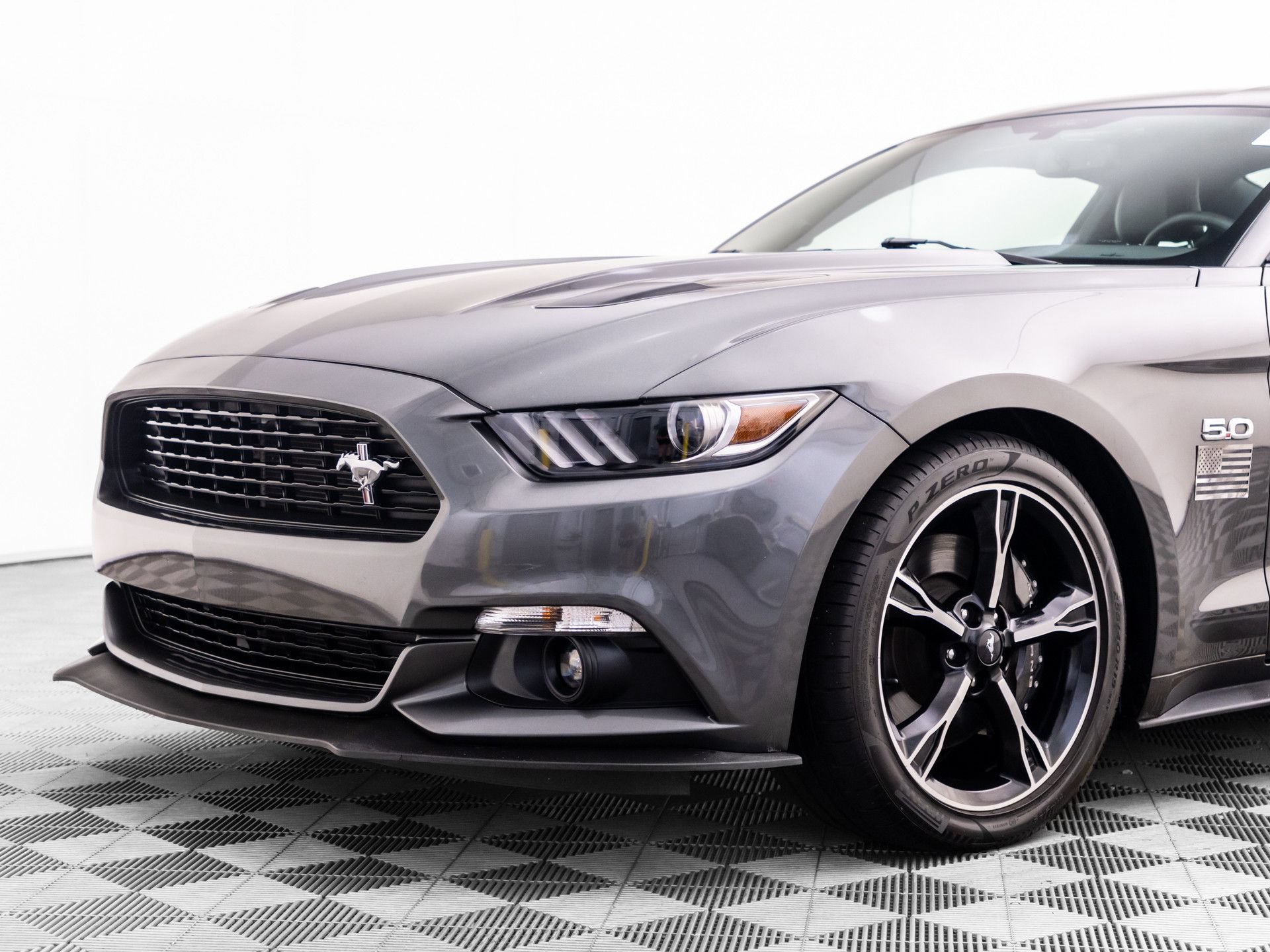 Used 2016 Ford Mustang GT Premium w/ Enhanced Security Package RWD image 35