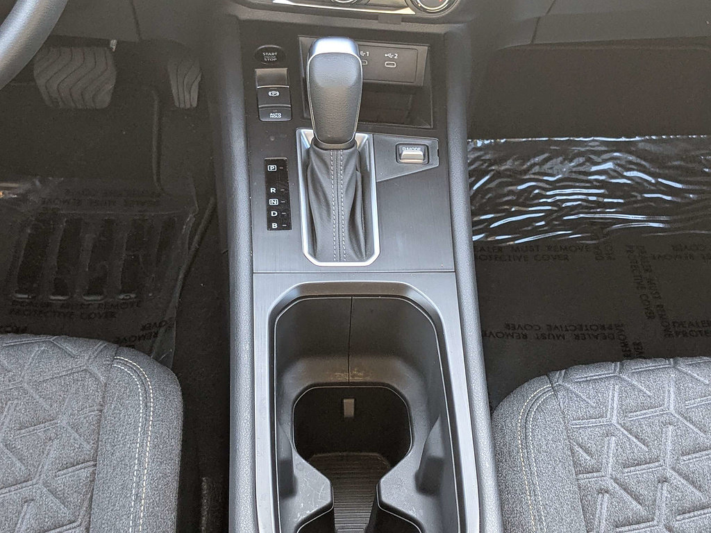 Used 2025 Nissan Kicks SV FWD image 19
