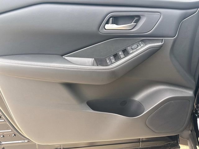New 2026 Nissan Rogue SV FWD image 20