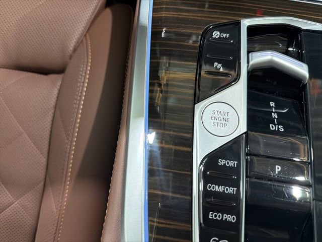 Used 2026 BMW X7 xDrive40i w/ Premium Package image 46
