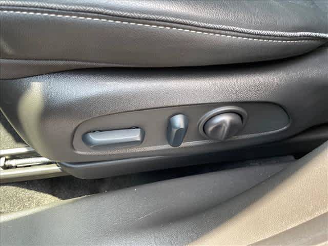 Used 2023 Buick Encore GX Select w/ Sport Touring Package AWD/4WD image 16