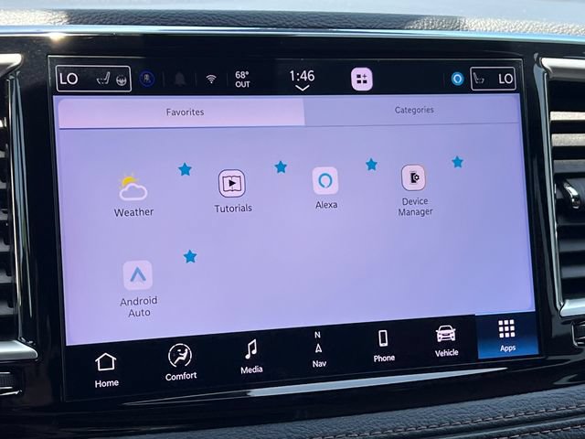 Used 2025 Chrysler Pacifica Pinnacle w/ Trailer Tow Group AWD/4WD image 30