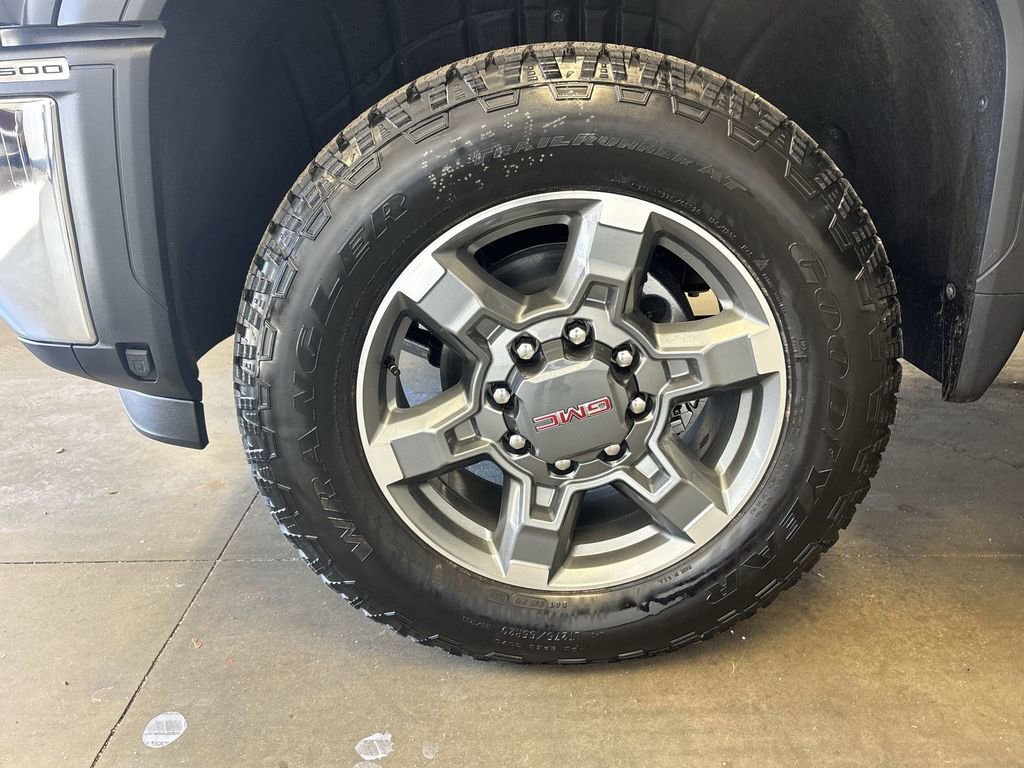 New 2025 GMC Sierra 2500 SLT w/ SLT Premium Package image 41