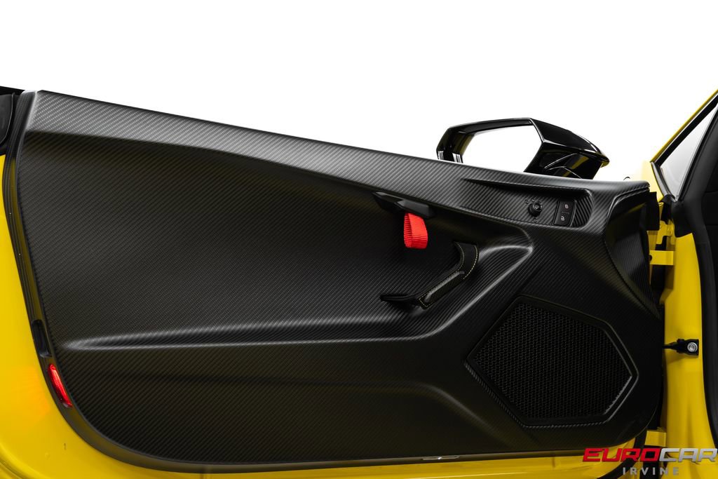 Used 2022 Lamborghini Huracan STO RWD image 29