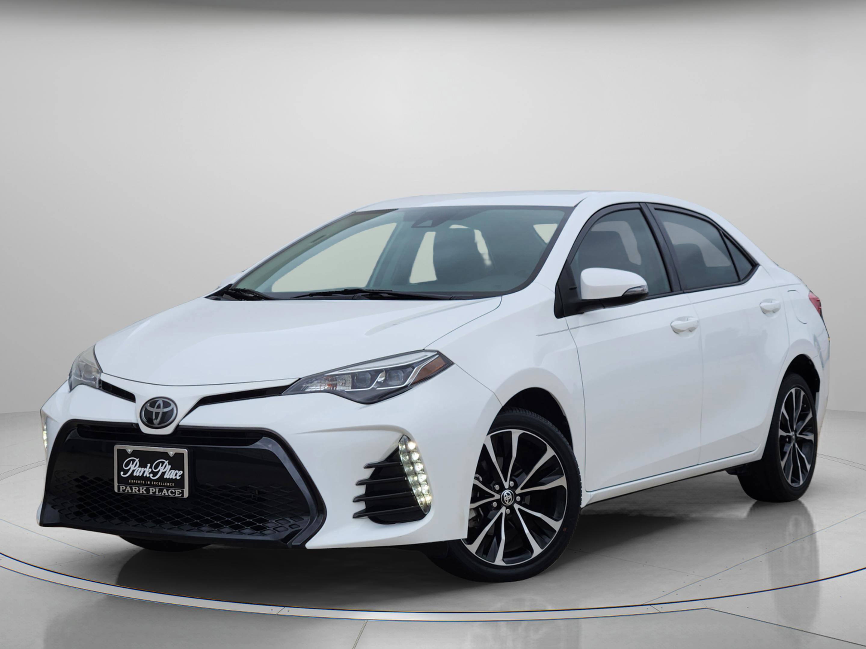 Used 2019 Toyota Corolla SE image 1