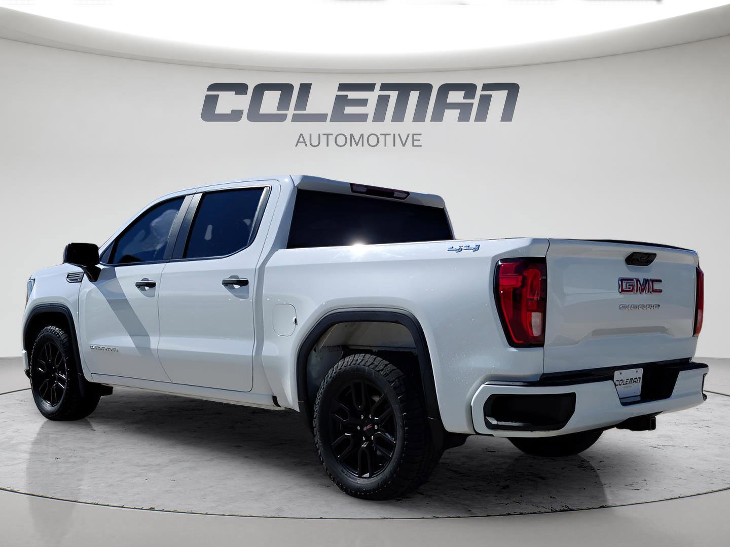 Used 2024 GMC Sierra 1500 Pro w/ Graphite Edition image 3