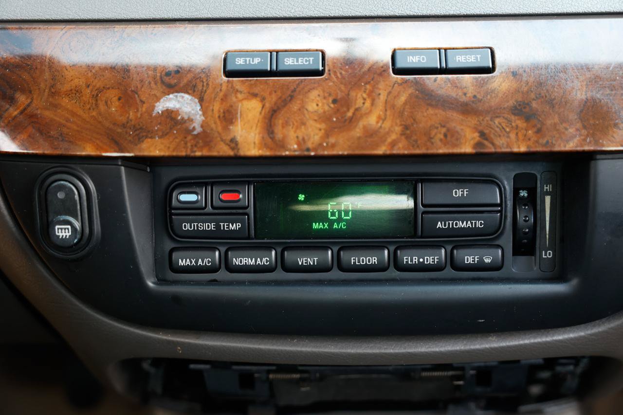 Used 2009 Mercury Grand Marquis LS RWD image 29