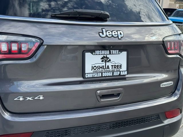 Used 2022 Jeep Compass Latitude image 10