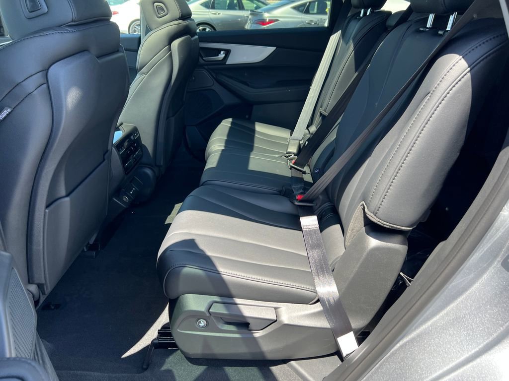Certified 2025 Acura MDX FWD image 21