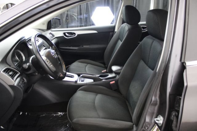 Used 2015 Nissan Sentra SR w/ Navigation Package FWD image 9