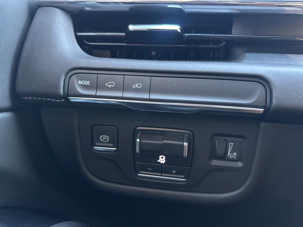 Used 2023 Cadillac Escalade Sport Platinum image 9