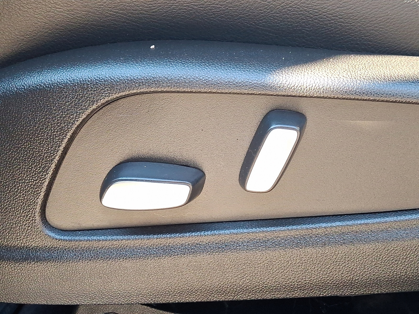 Certified 2022 Cadillac XT5 Luxury image 18