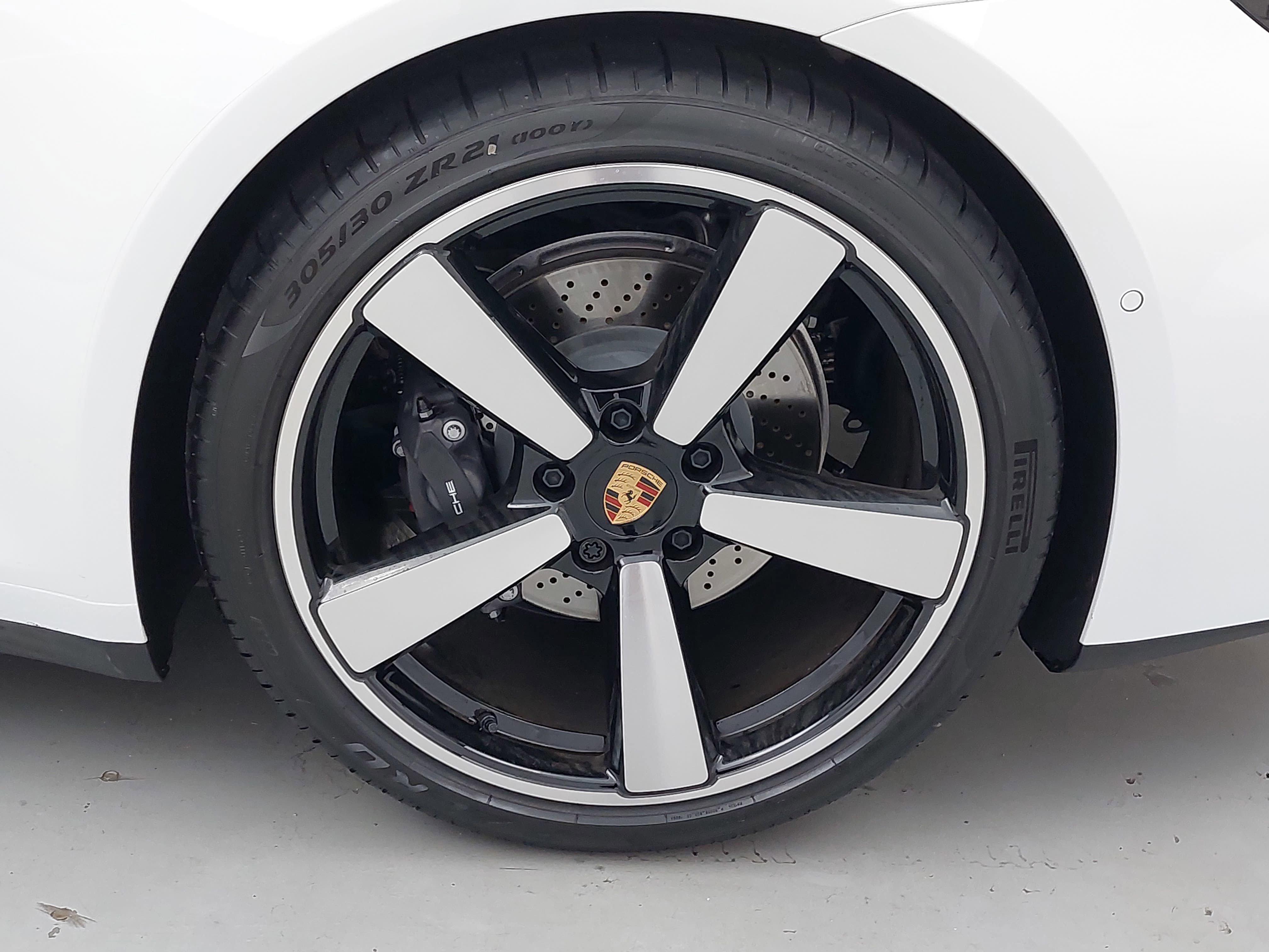 Certified 2026 Porsche 911 Carrera RWD image 34