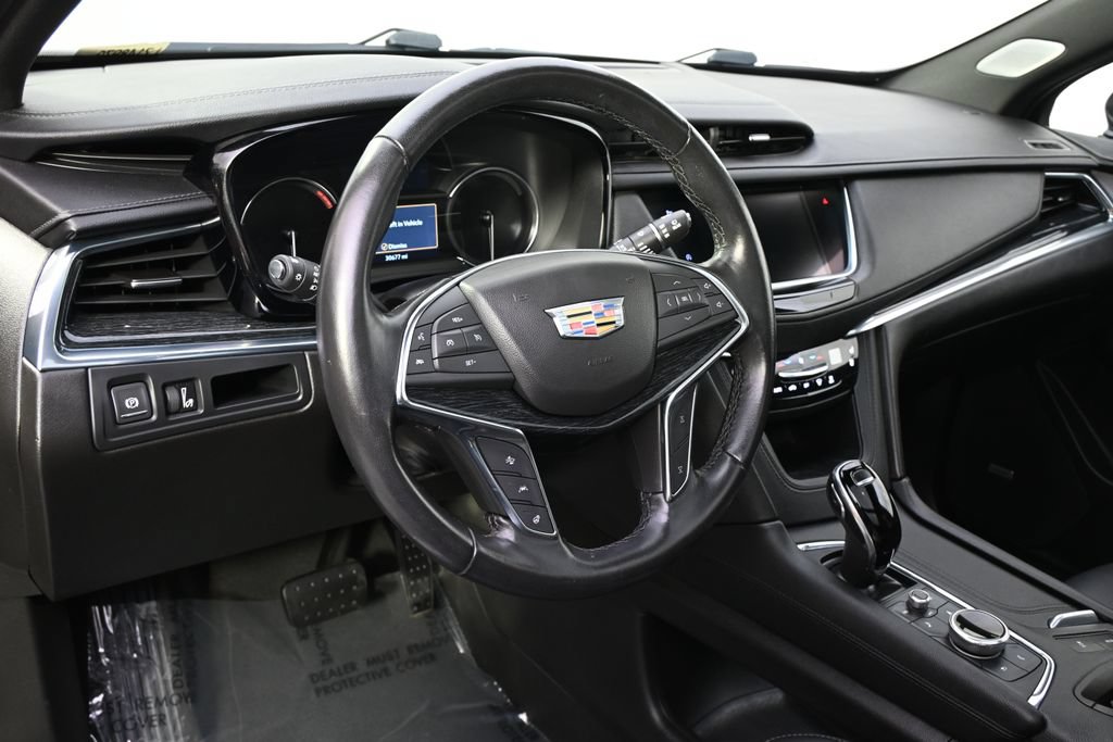 Used 2020 Cadillac XT5 Premium Luxury AWD/4WD image 11