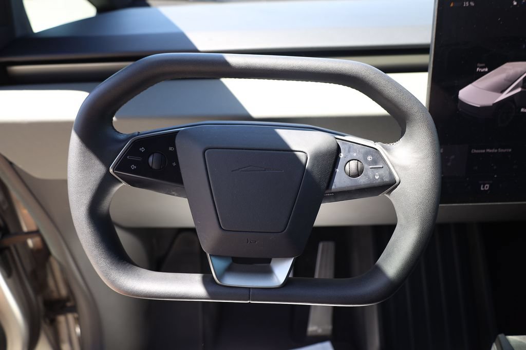 Used 2025 Tesla Cybertruck AWD Crew Cab image 13