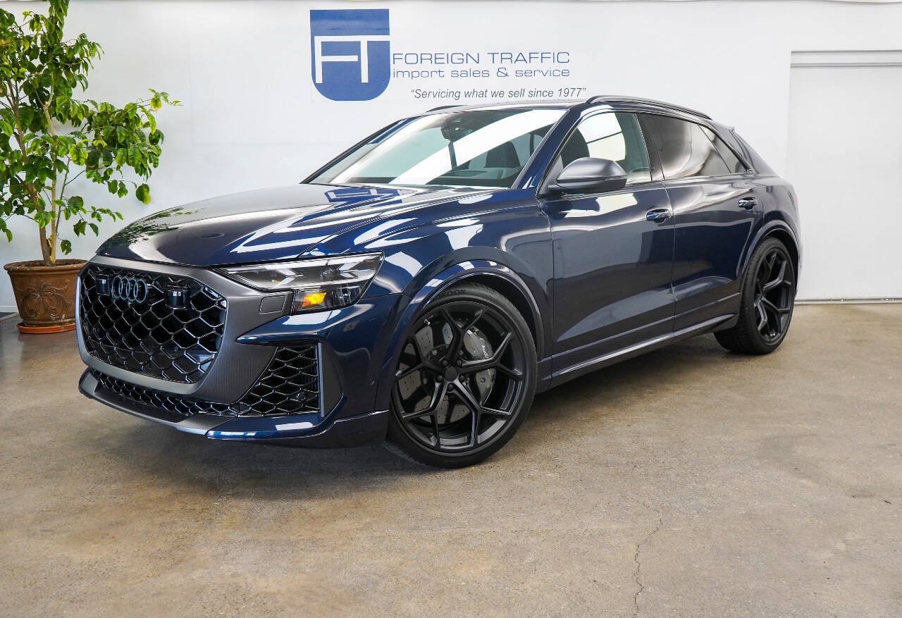 Used 2026 Audi RS Q8 performance