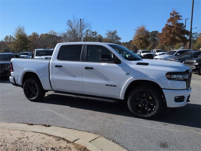 New 2026 RAM 1500 4x4 Crew Cab video 2