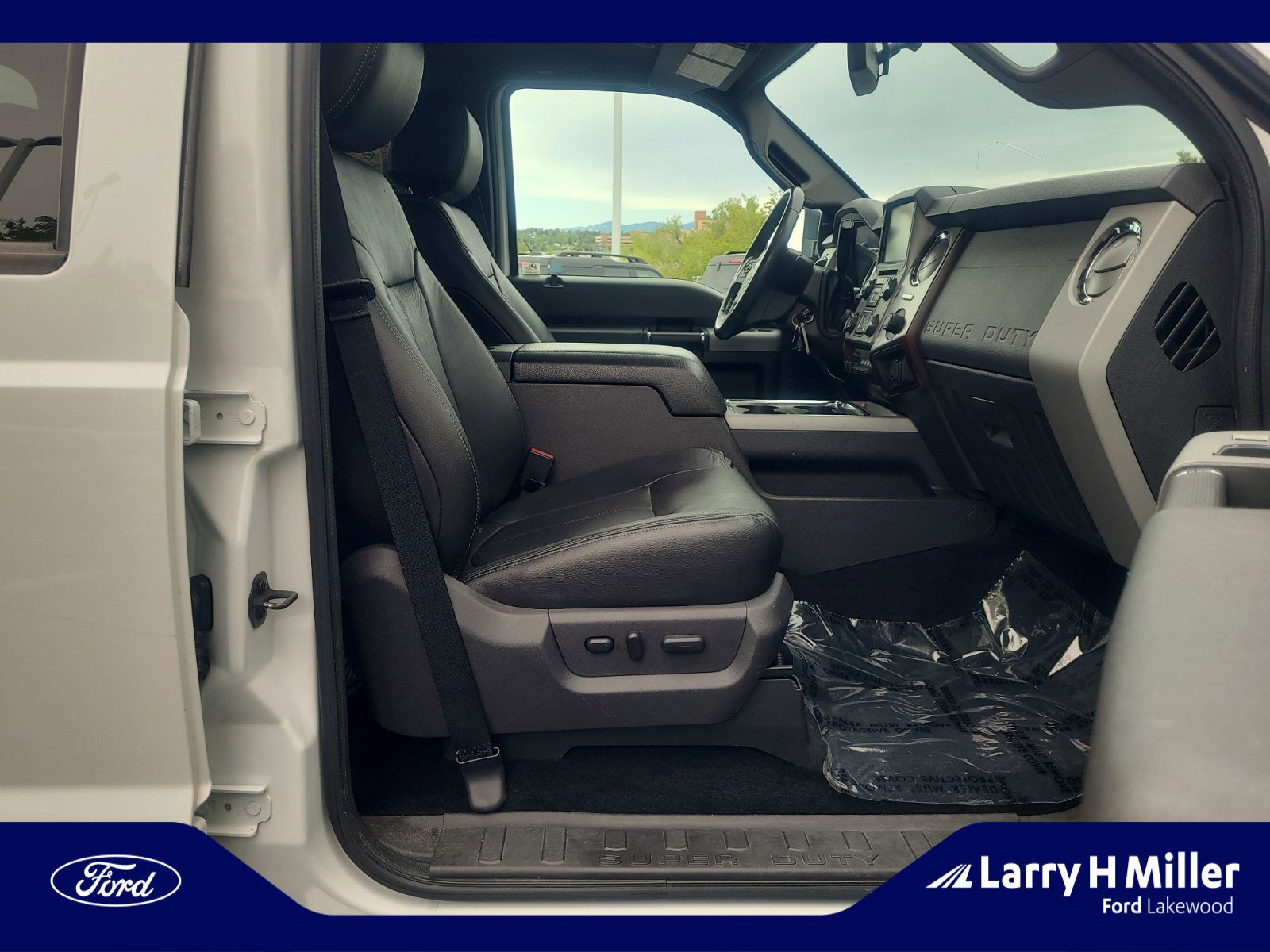 Used 2013 Ford F250 Lariat w/ Lariat Interior Pkg AWD/4WD image 19