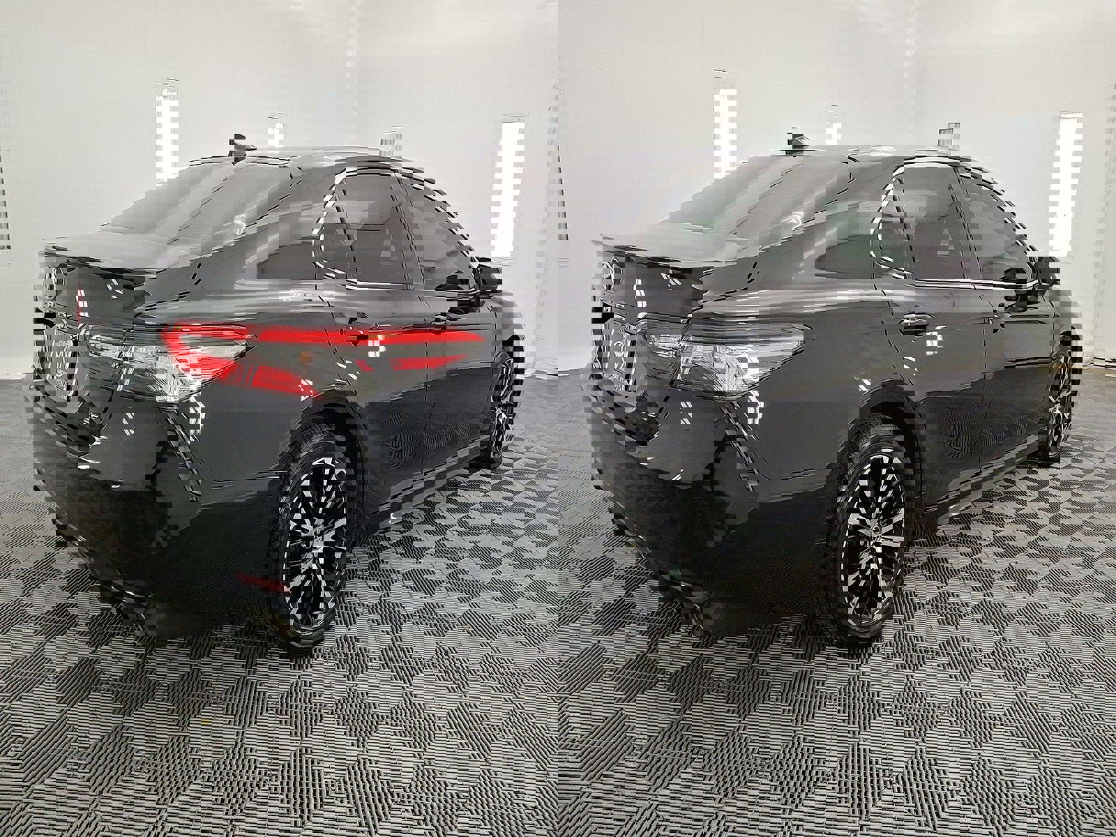 Used 2019 Toyota Camry SE image 24