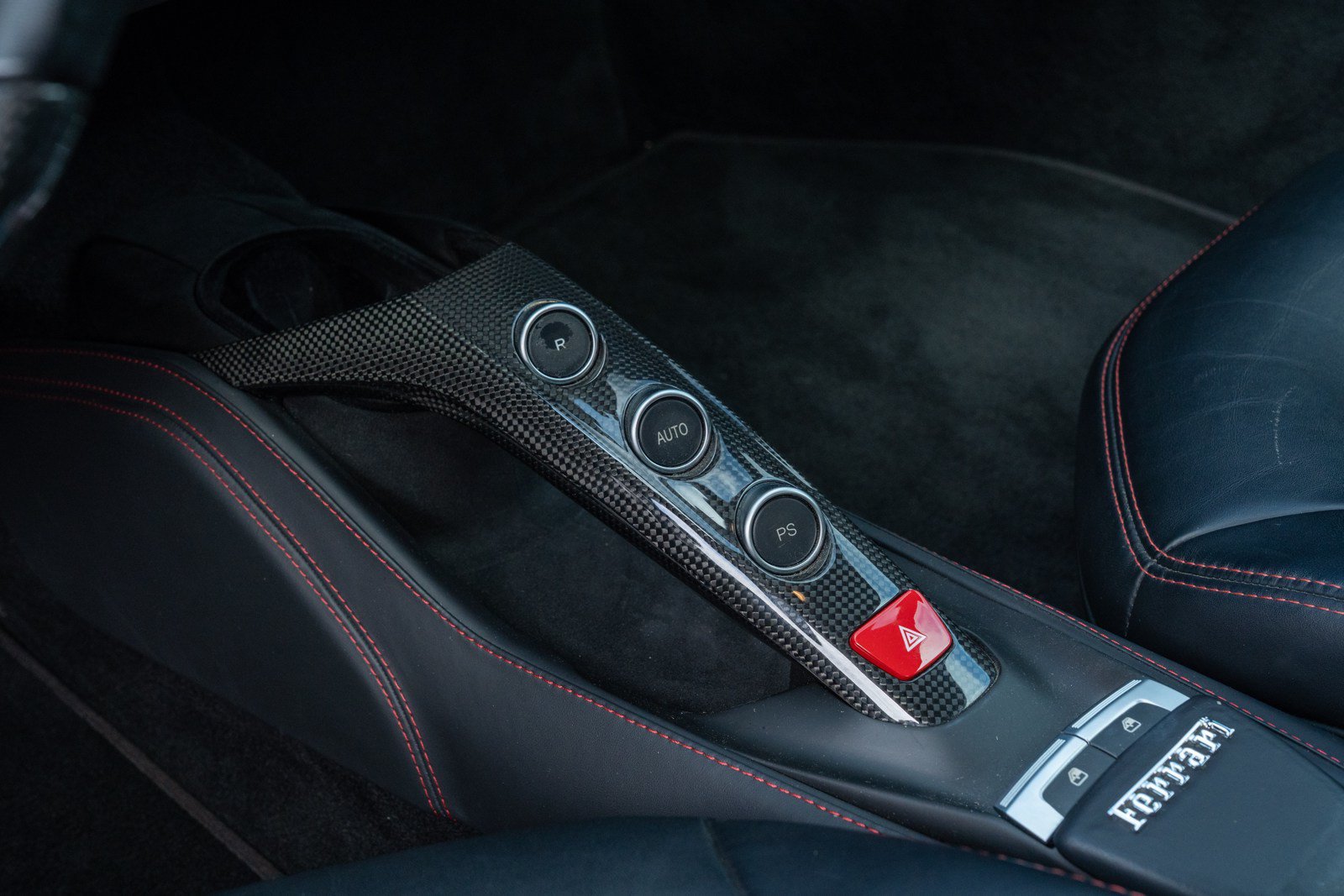 Used 2018 Ferrari 488 GTB RWD image 46