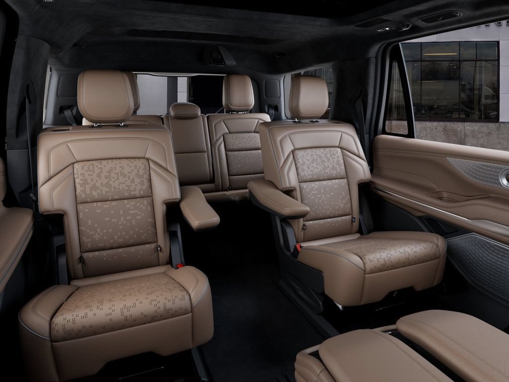 New 2027 Lincoln Navigator Black Label AWD/4WD image 11