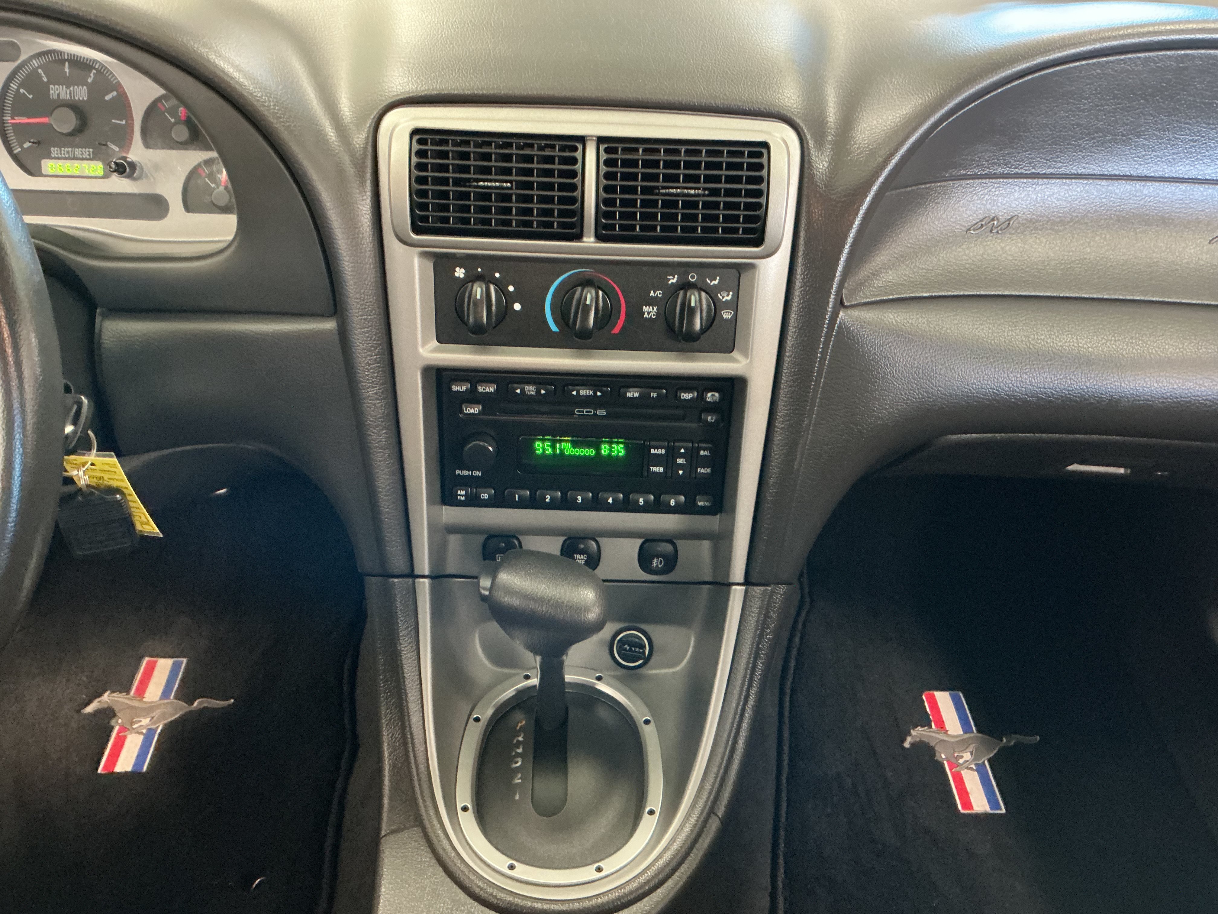 Used 2003 Ford Mustang Mach 1 RWD image 19