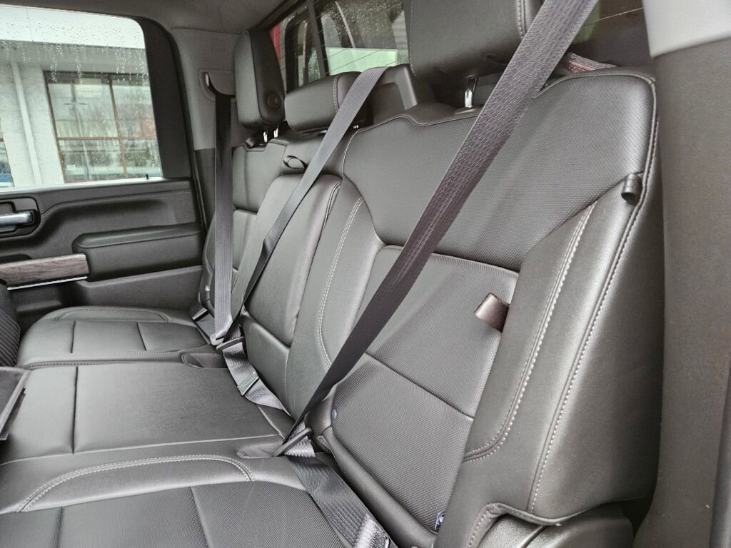 Used 2021 Chevrolet Silverado 2500 LTZ w/ LTZ Convenience Package image 15