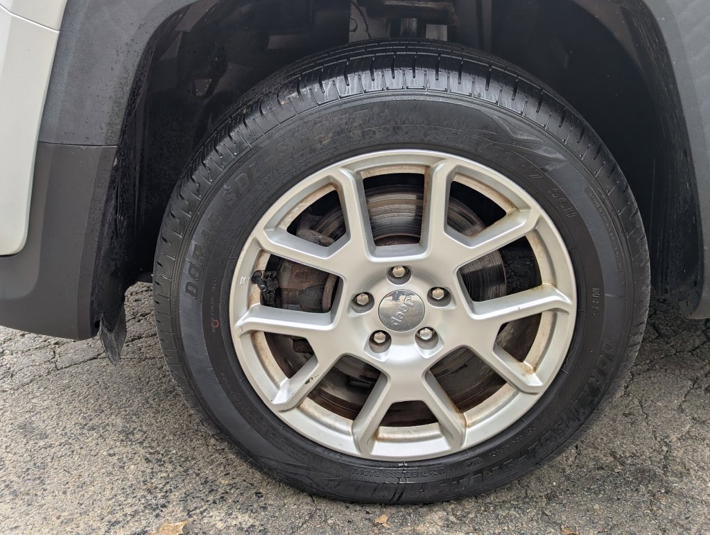 Used 2019 Jeep Renegade Sport w/ Sport Appearance Group AWD/4WD image 13