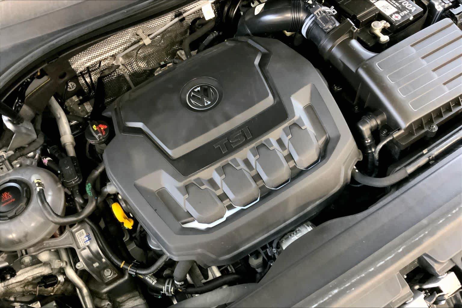 Used 2024 Volkswagen Tiguan SE R-Line AWD/4WD image 31
