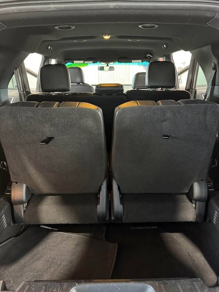 Used 2017 Ford Explorer Limited w/ Class II Trailer Tow Package image 12