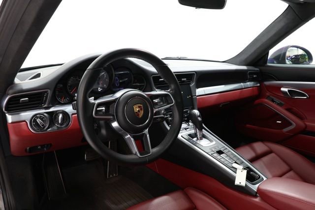 Used 2019 Porsche 911 Carrera 4S image 22
